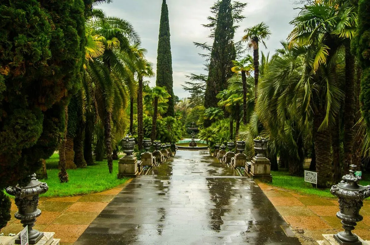 Практический план для экономного пакетного тура в городе-курорте